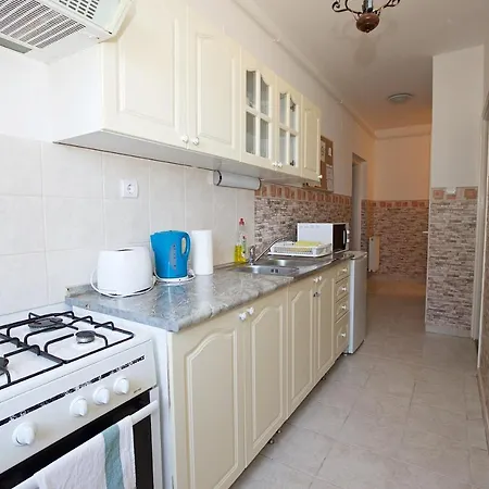 Zoli Apartmanok-zoli2 Kolcsey 34-36 Apartmán *